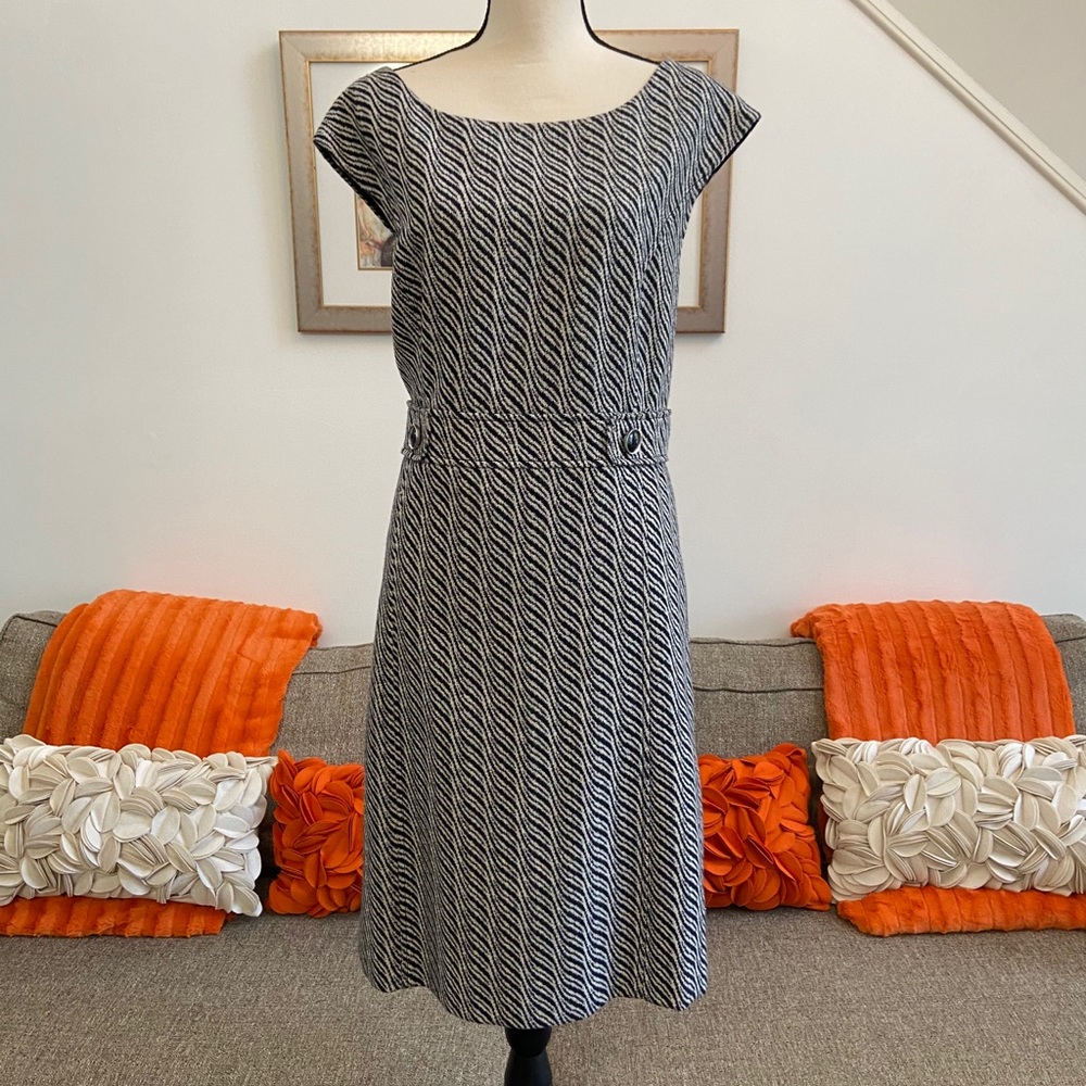 ❣️Ann Taylor Wool Blend Sheath Dress❣️